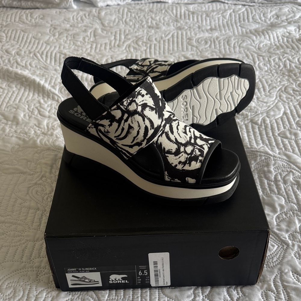 Sorel Women's Black and White Platform Sandals